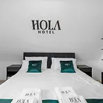 Hola