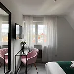 Bed & Breakfast Hola Stoccarda