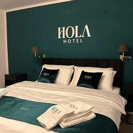Hola