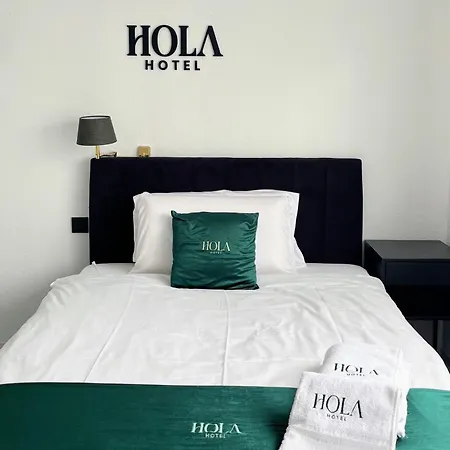 Hola Couette-café 3*
