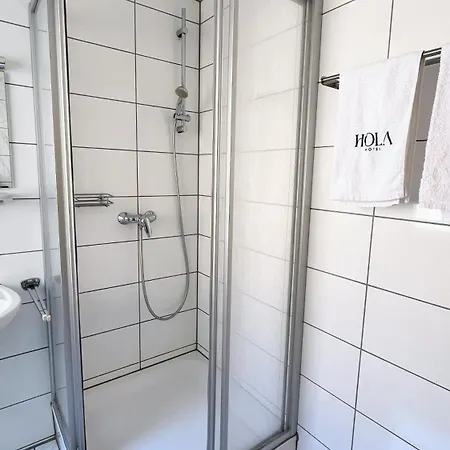 فندق مبيت وإفطار Hola شتوتغارت