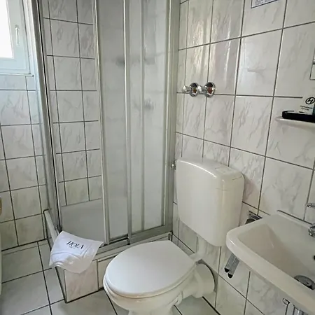 Frühstückspension Hola 3*