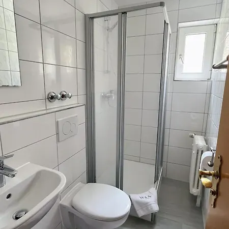 فندق مبيت وإفطار Hola شتوتغارت