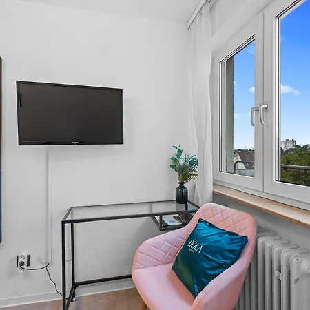 Hola فندق مبيت وإفطار 3*