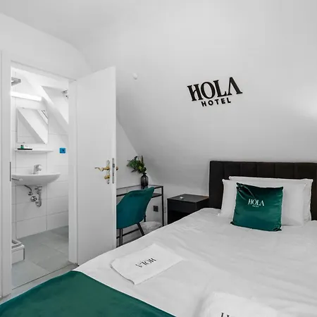 Bed and breakfast Hola 3*
