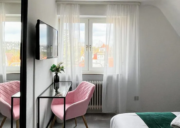 Couette-café Hola 3*