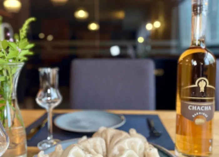 Hola Oda ve Kahvaltı 3*