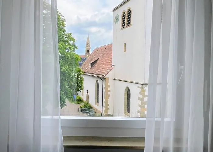 Hola Alojamento de Acomodação e Pequeno-almoço 3*